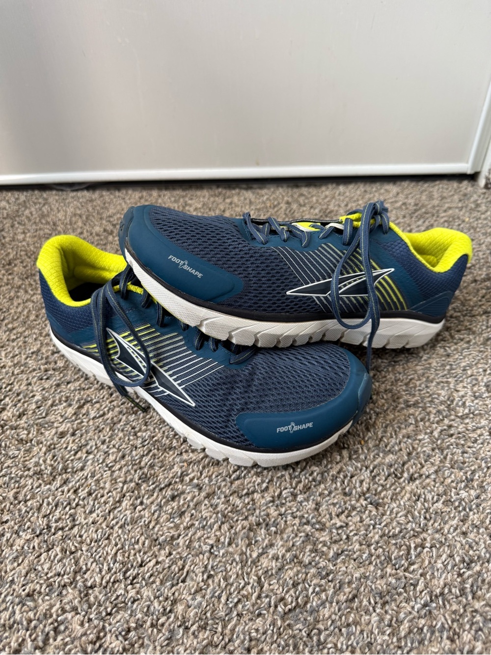 Altra Men's Navy and Neon Yellow Athletic Running Shoes